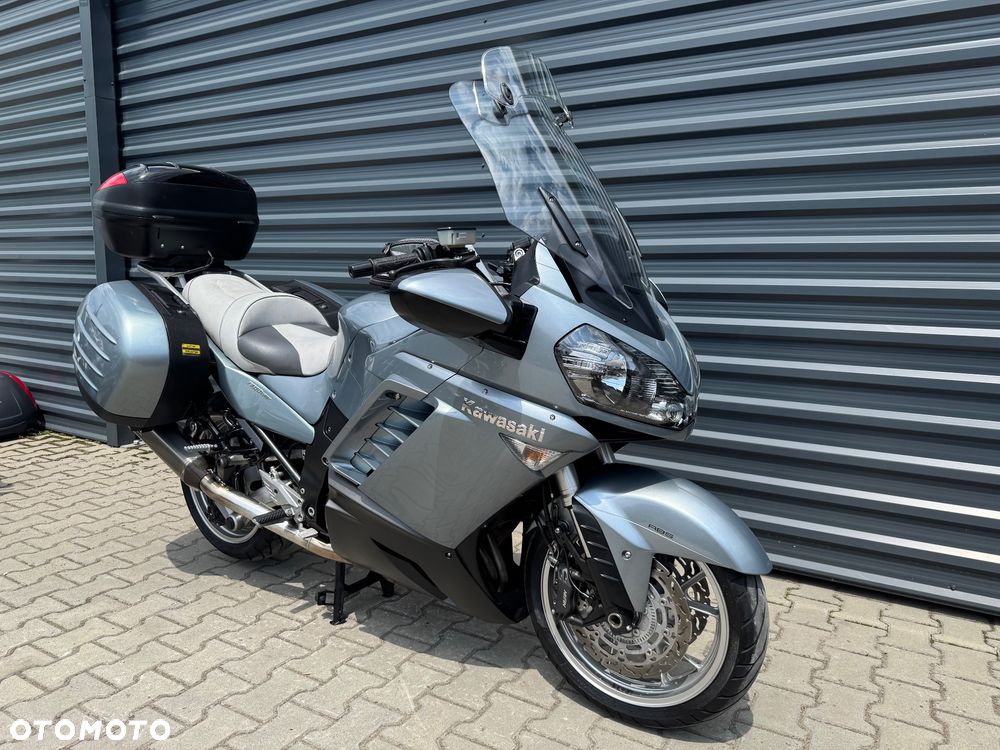 Kawasaki GTR - 1