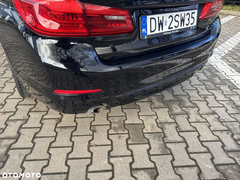 BMW Seria 5 530i GPF xDrive Sport Line sport - 28