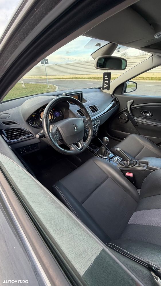 Renault Megane ENERGY dCi 130 Start & Stop Bose Edition - 4