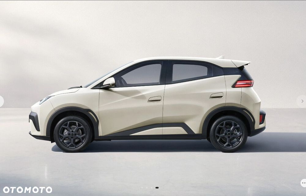BYD Dolphin - 3