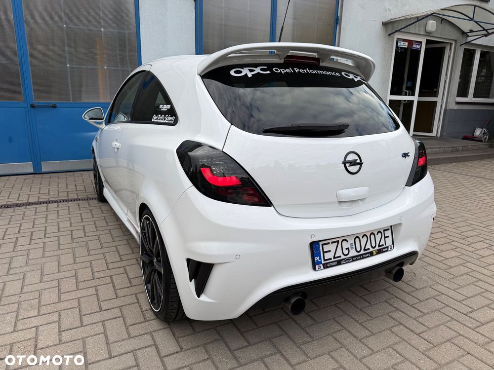 Opel Corsa 1.6 T OPC - 5
