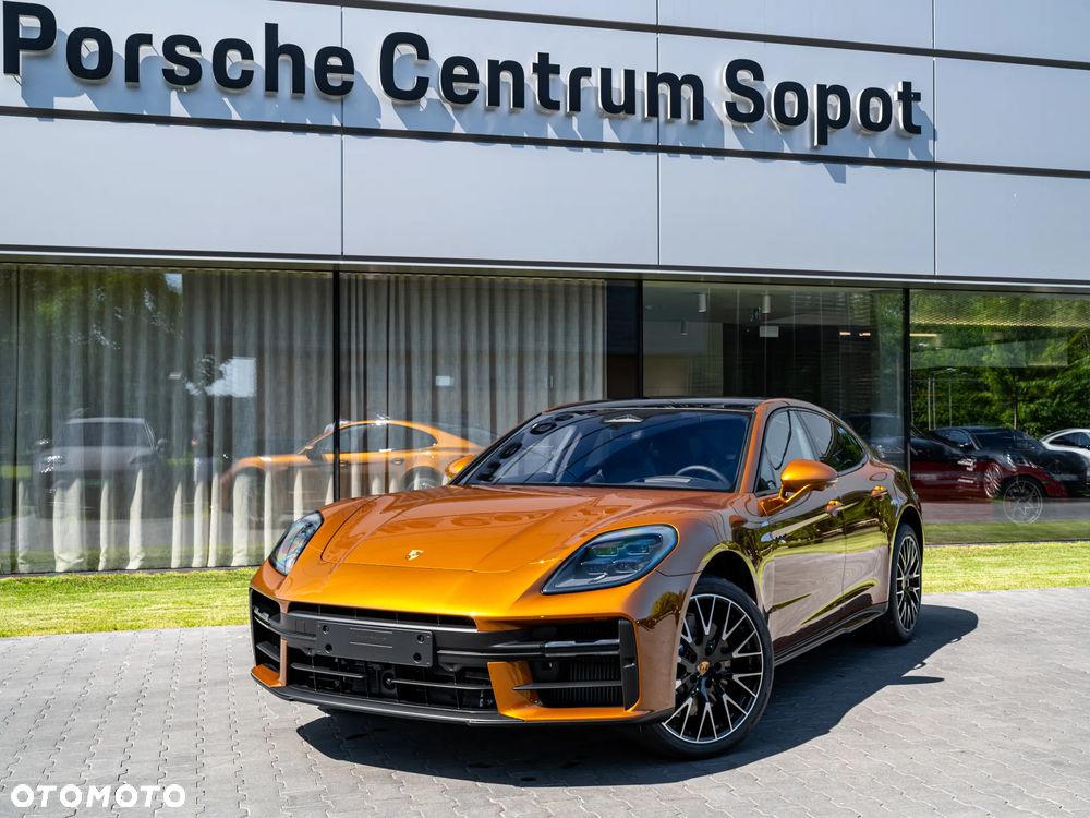 Porsche Panamera 4 E-Hybrid PHEV - 1