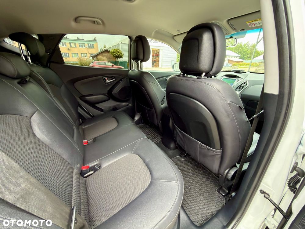 Hyundai ix35 1.6 2WD blue Trend - 11