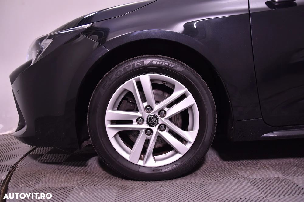 Toyota Corolla - 14