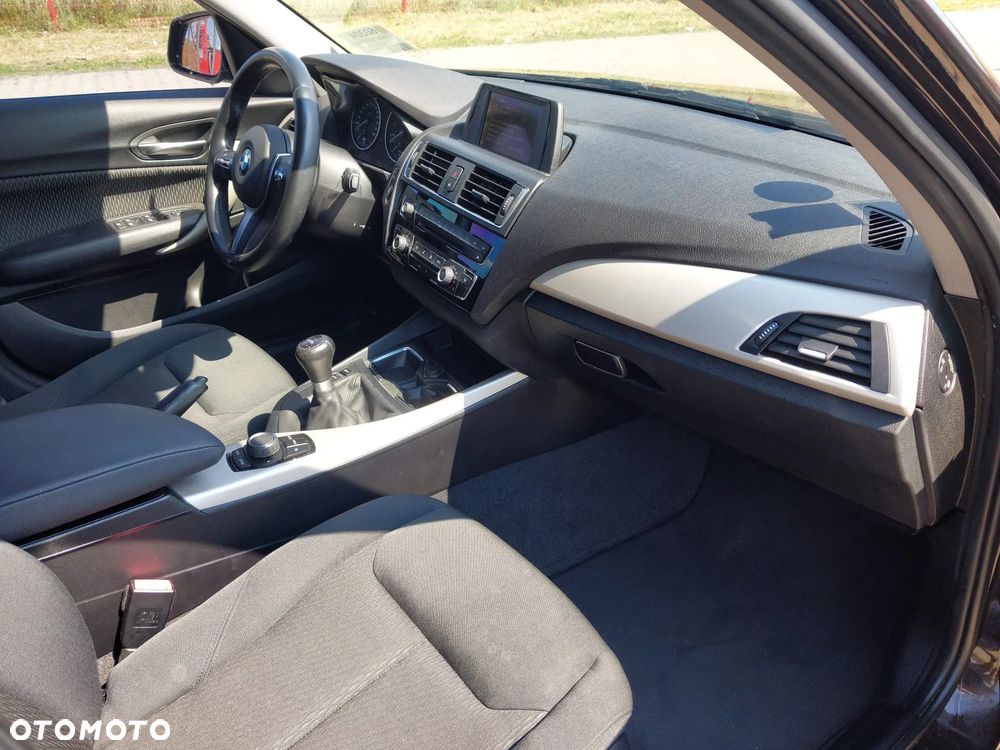 BMW Seria 1 116i - 14