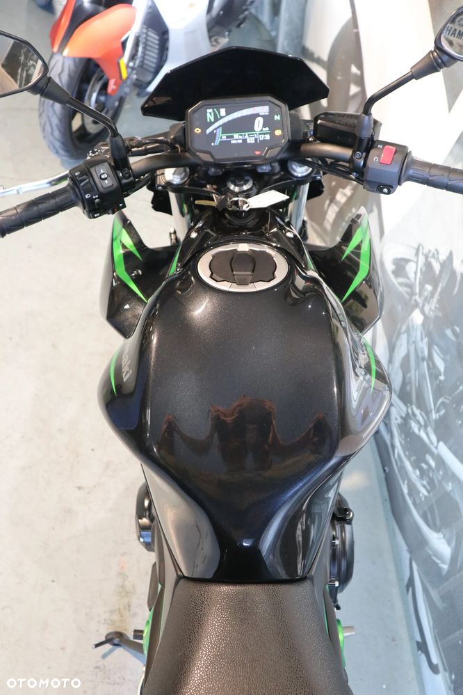 Kawasaki Z 650 - 10