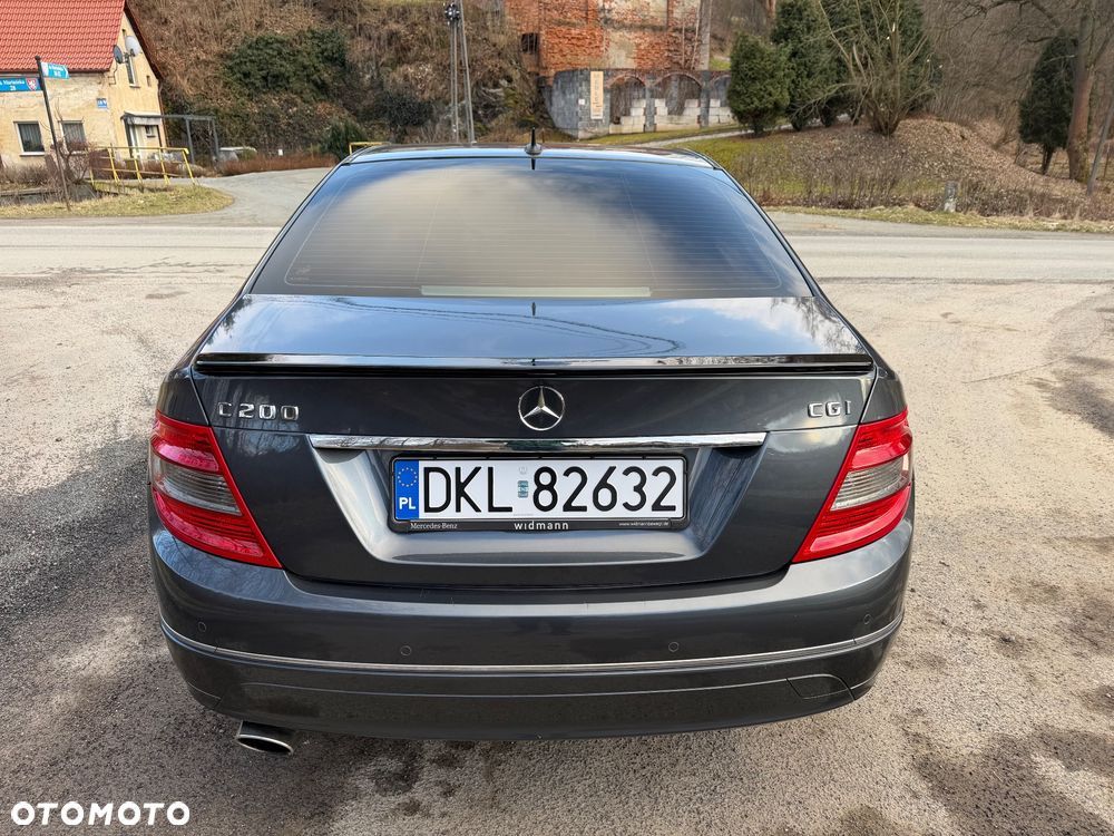 Mercedes-Benz Klasa C 200 CGI Automatik BlueEFFICIENCY Avantgarde - 11