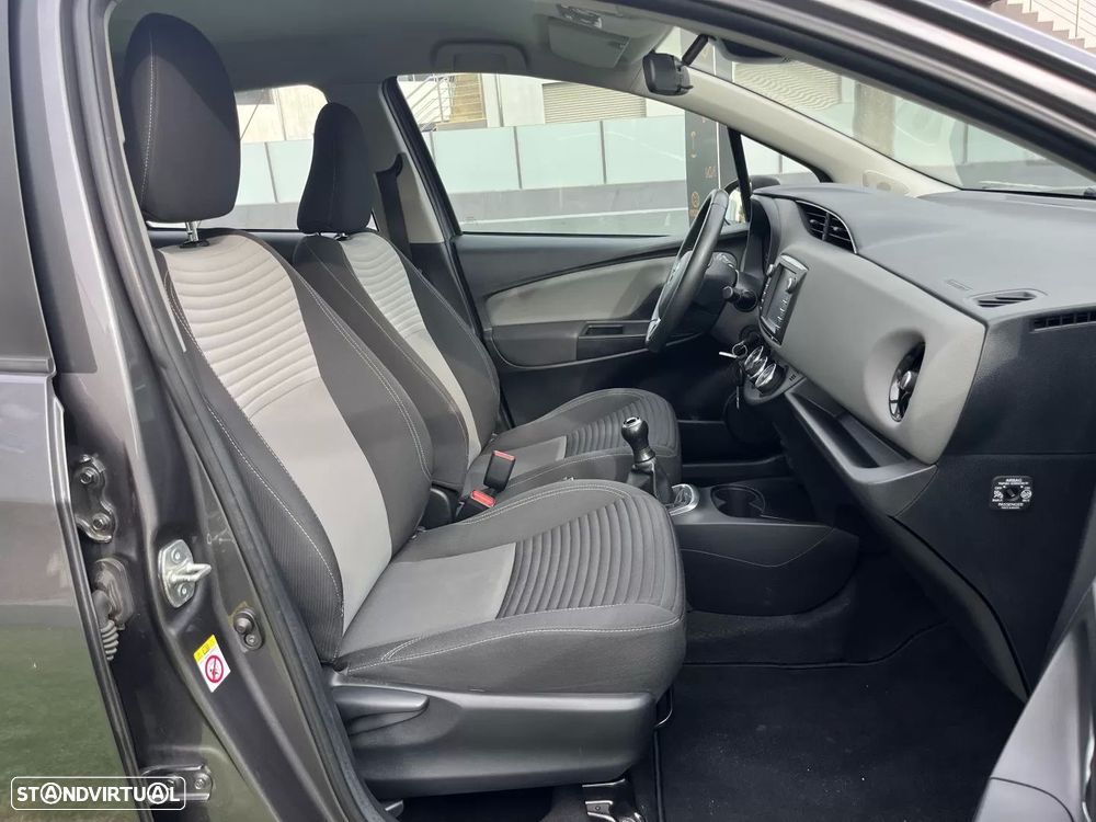 Toyota Yaris 1.0 VVT-i Exclusive - 45