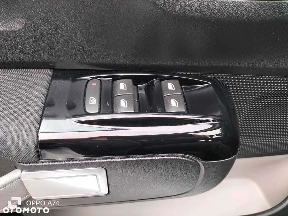 Citroën C3 Pure Tech 82 SHINE - 14