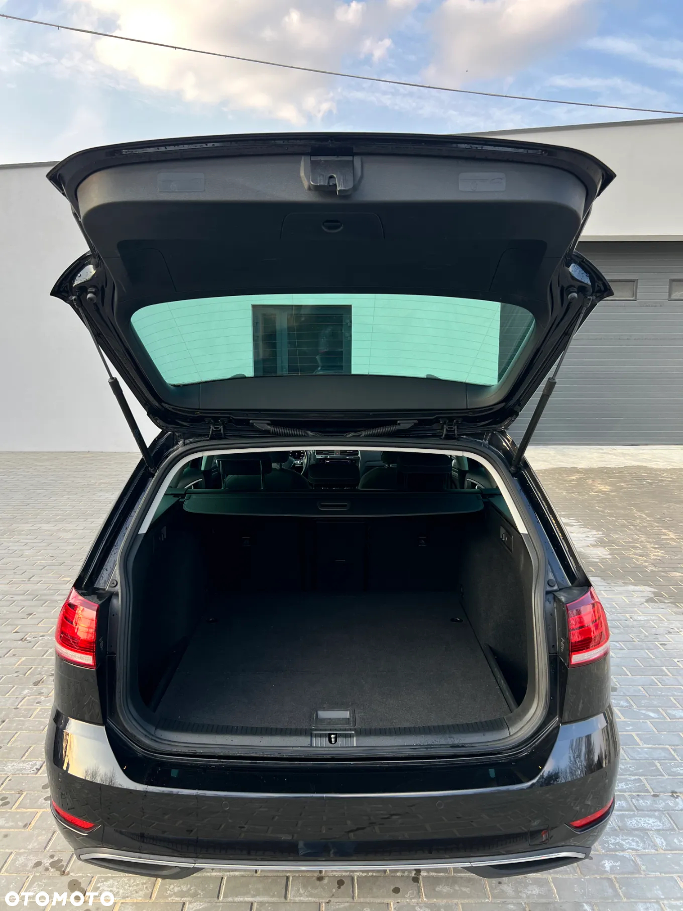 Volkswagen Golf Variant 1.6 TDI (BlueMotion Technology) DSG Comfortline - 10