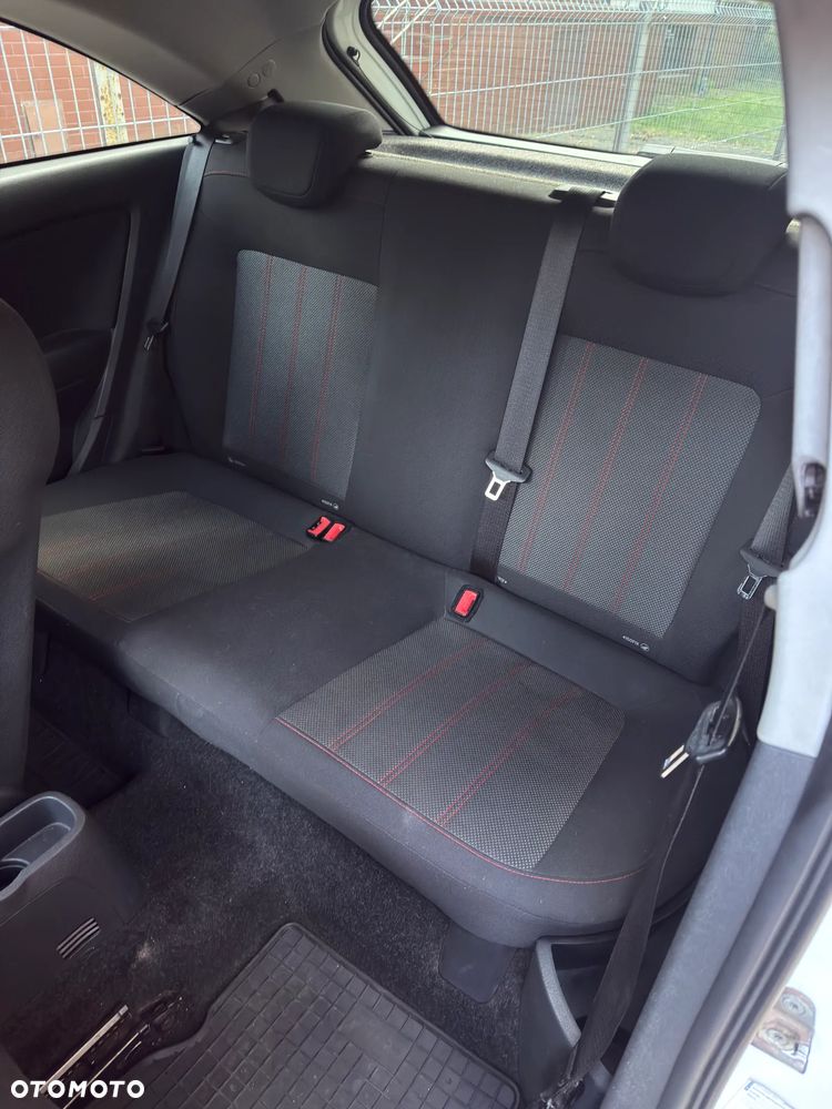 Opel Corsa - 11