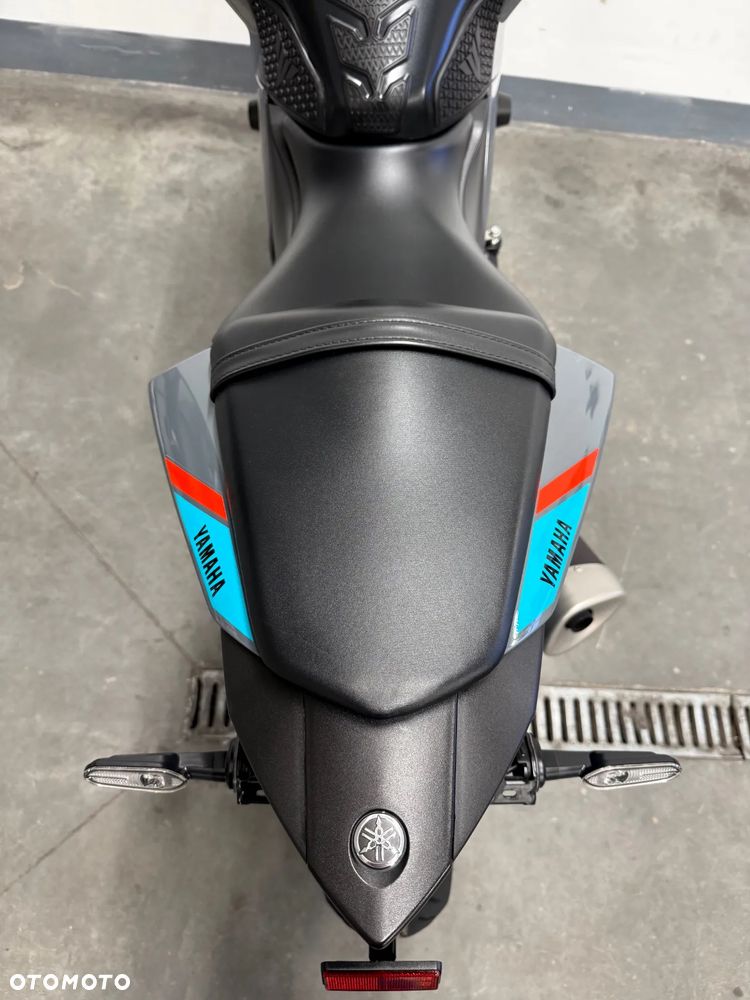 Yamaha MT - 40