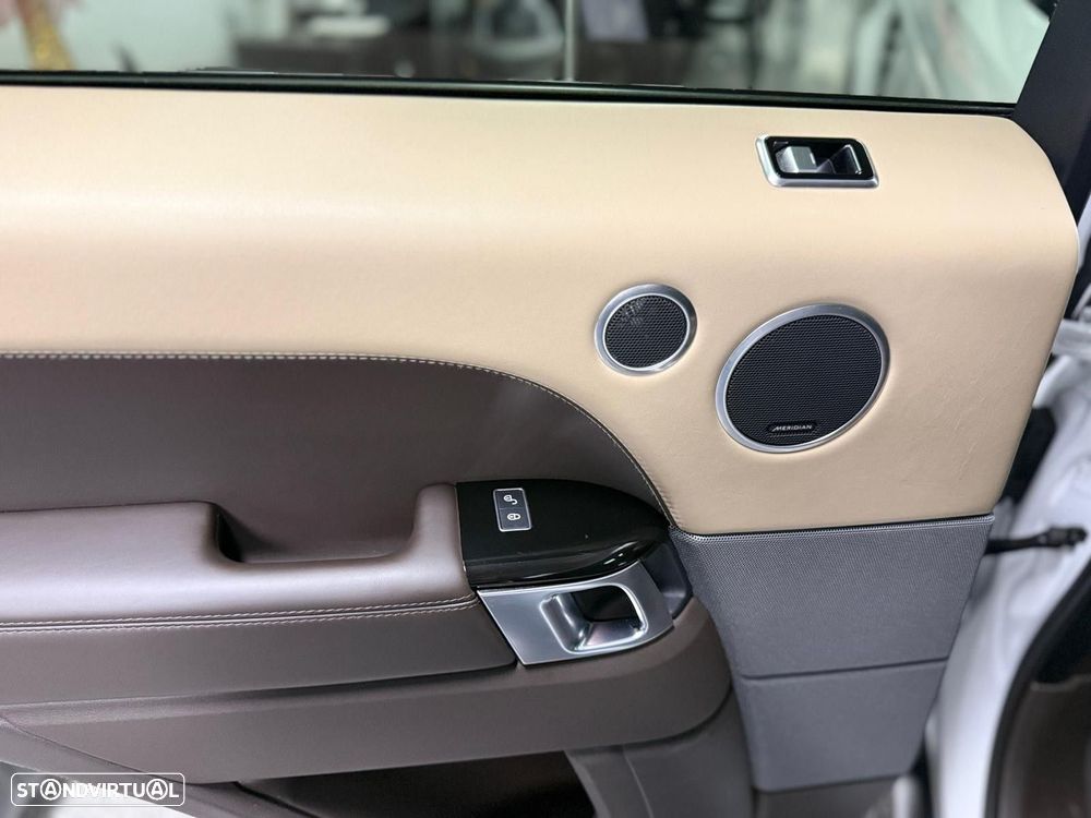 Land Rover Range Rover Sport 2.0 Si4 PHEV HSE Dynamic Stealth - 16