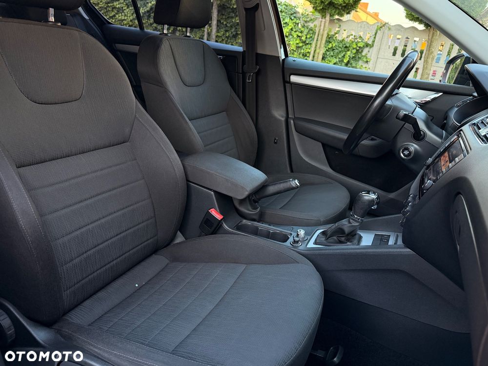Skoda Octavia 2.0 TDI Drive DSG - 23