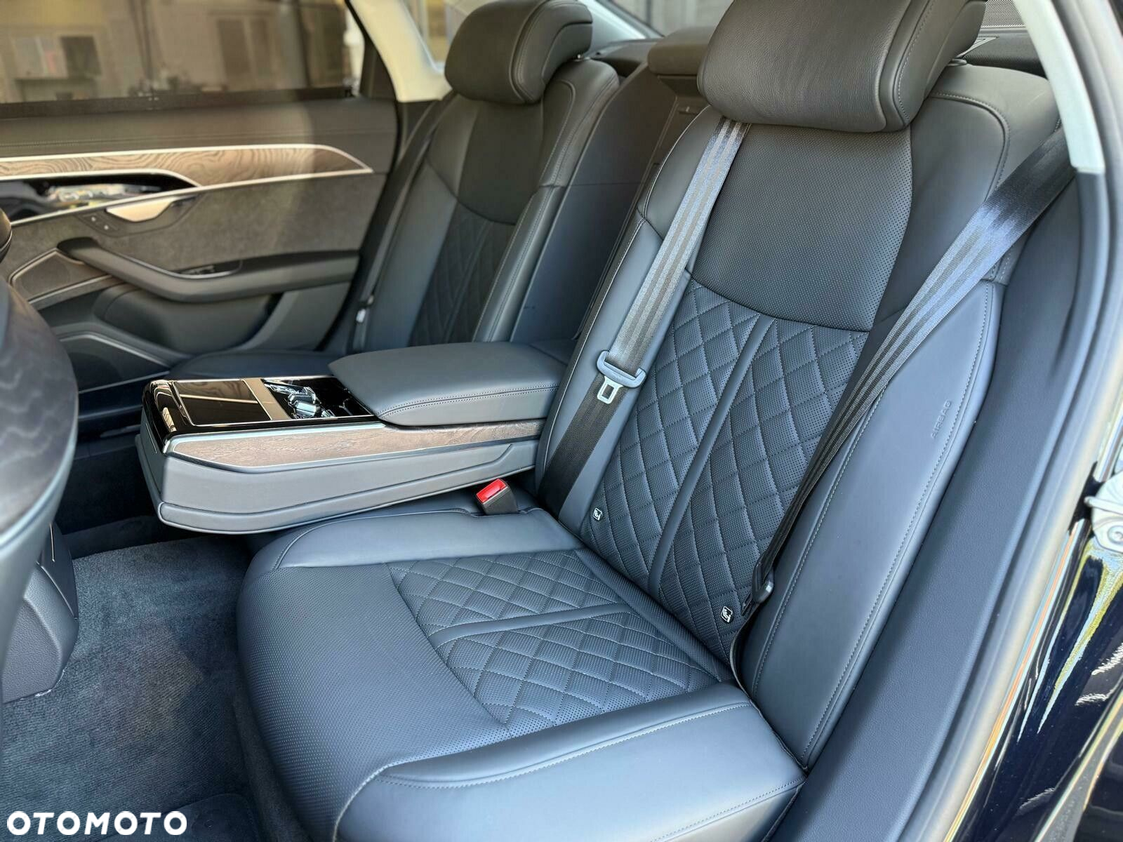 Audi A8 - 16