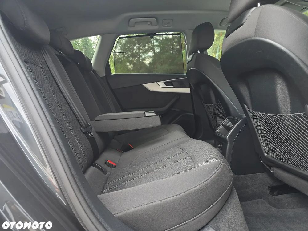Audi A4 Avant 35 TDI S tronic - 31