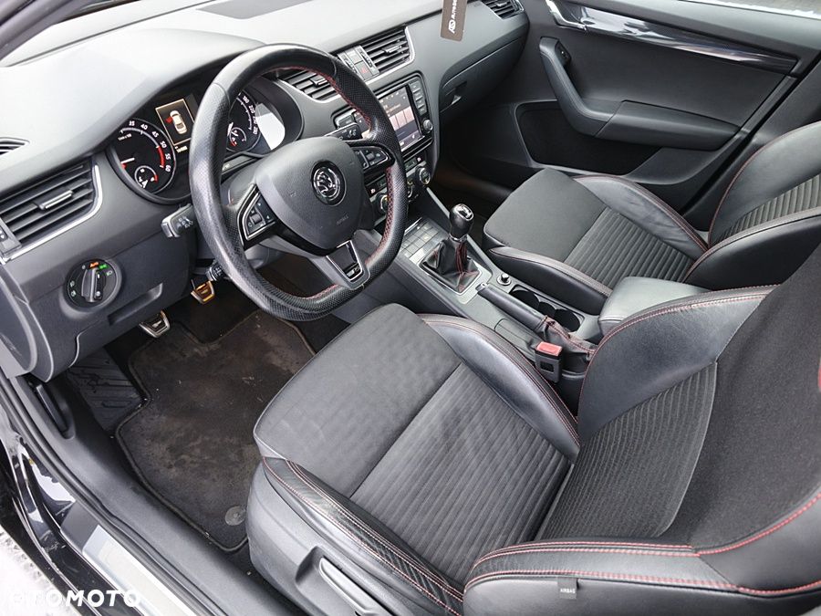 Skoda Octavia 2.0 TDI RS - 15