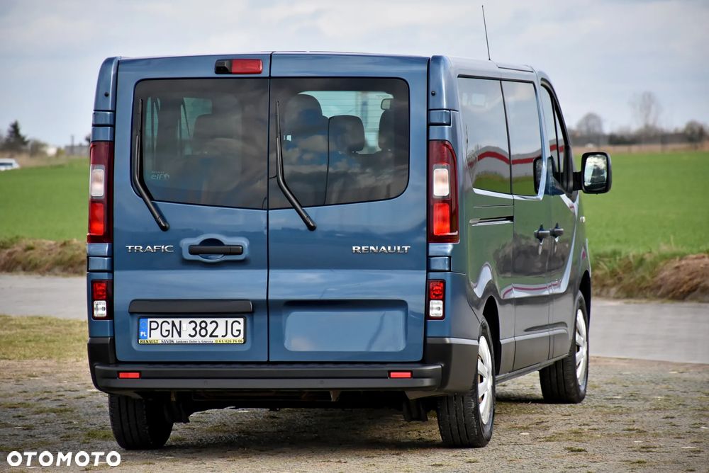 Renault Trafic Grand 2.0 dCi - 8