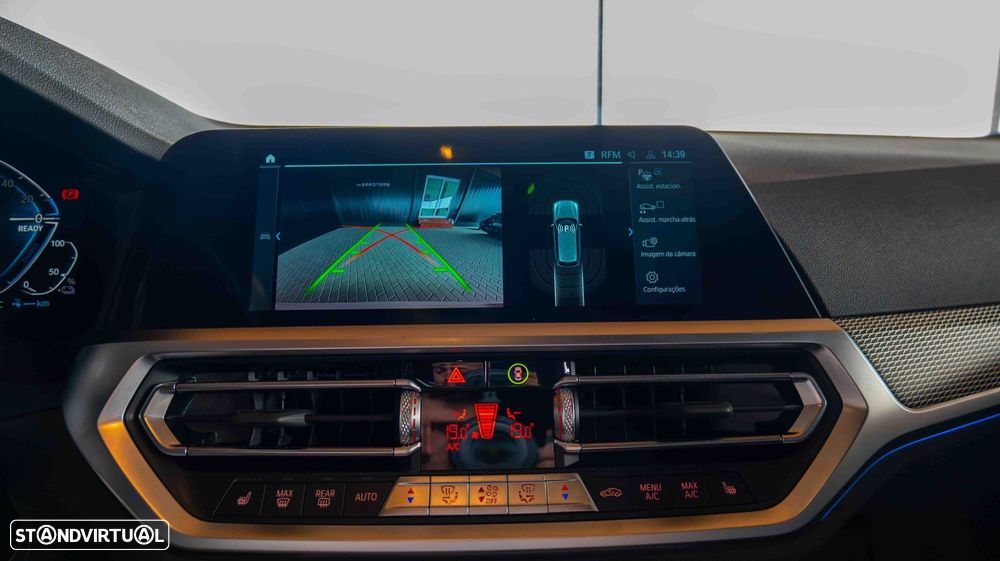 BMW 330 e Touring Pack Desportivo M Pro Auto - 19