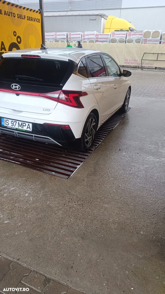 Hyundai i20 - 3