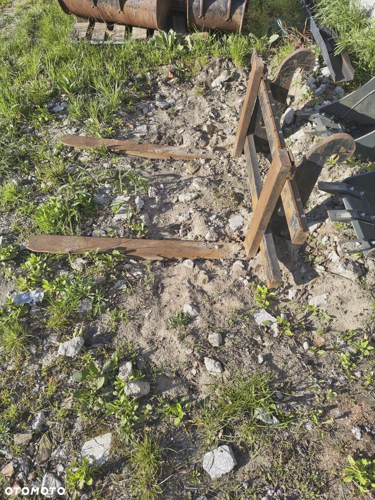 JCB 406 407 L30 L25 TL80 TL75 L506 L507 L509 906M WA80 - 17