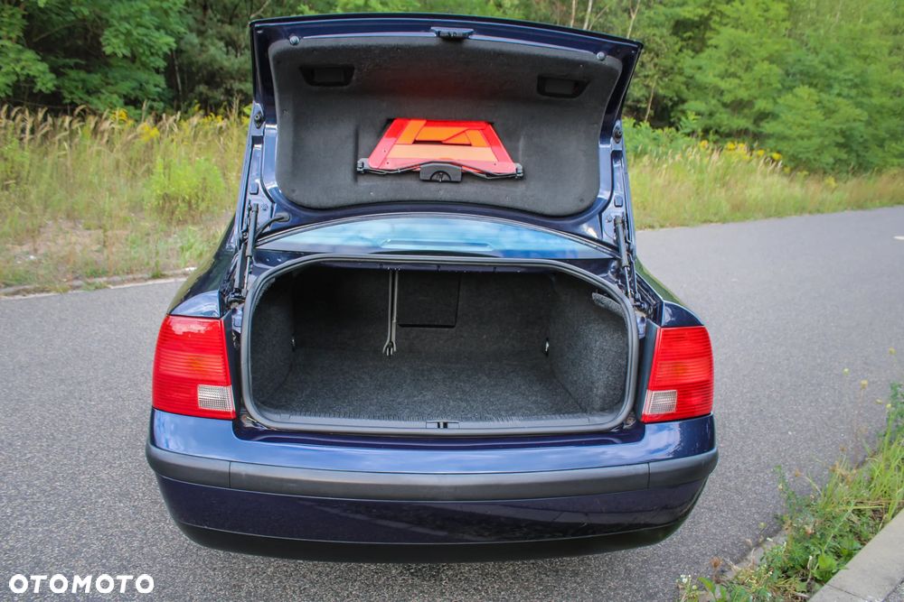 Volkswagen Passat 1.8T - 6