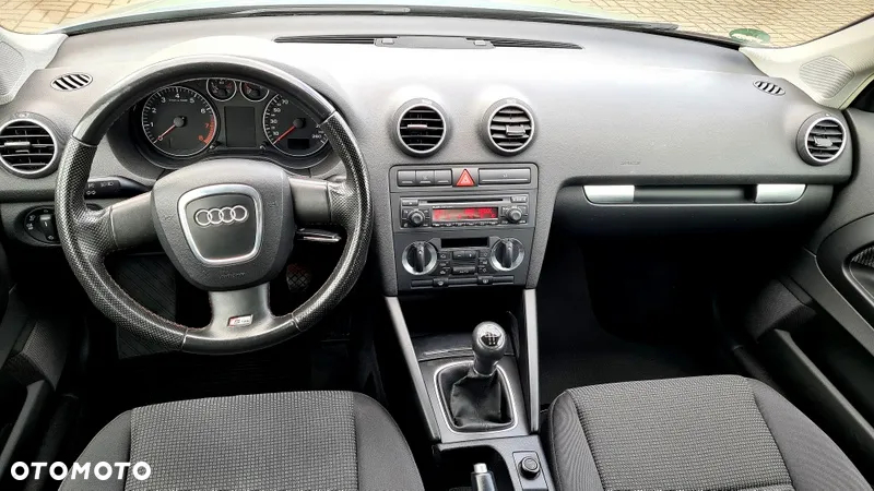 Audi A3 1.6 Attraction - 16