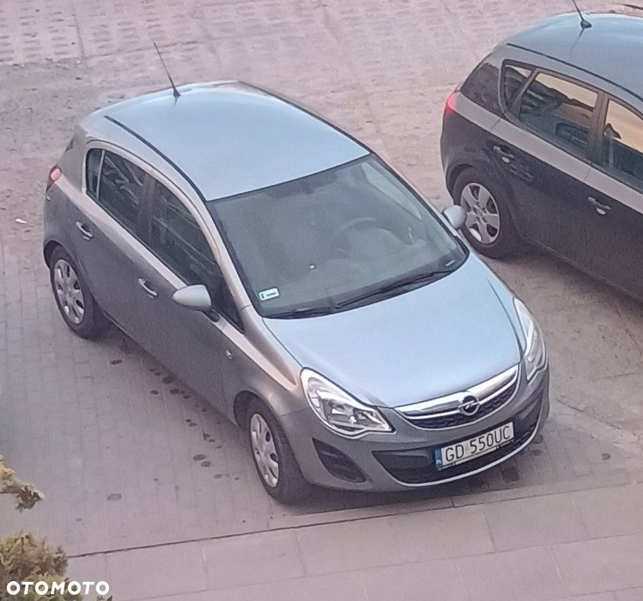 Opel Corsa 1.2 16V Essentia - 3