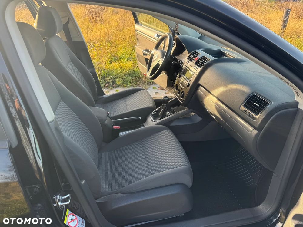 Volkswagen Golf V 1.9 TDI Trendline - 9