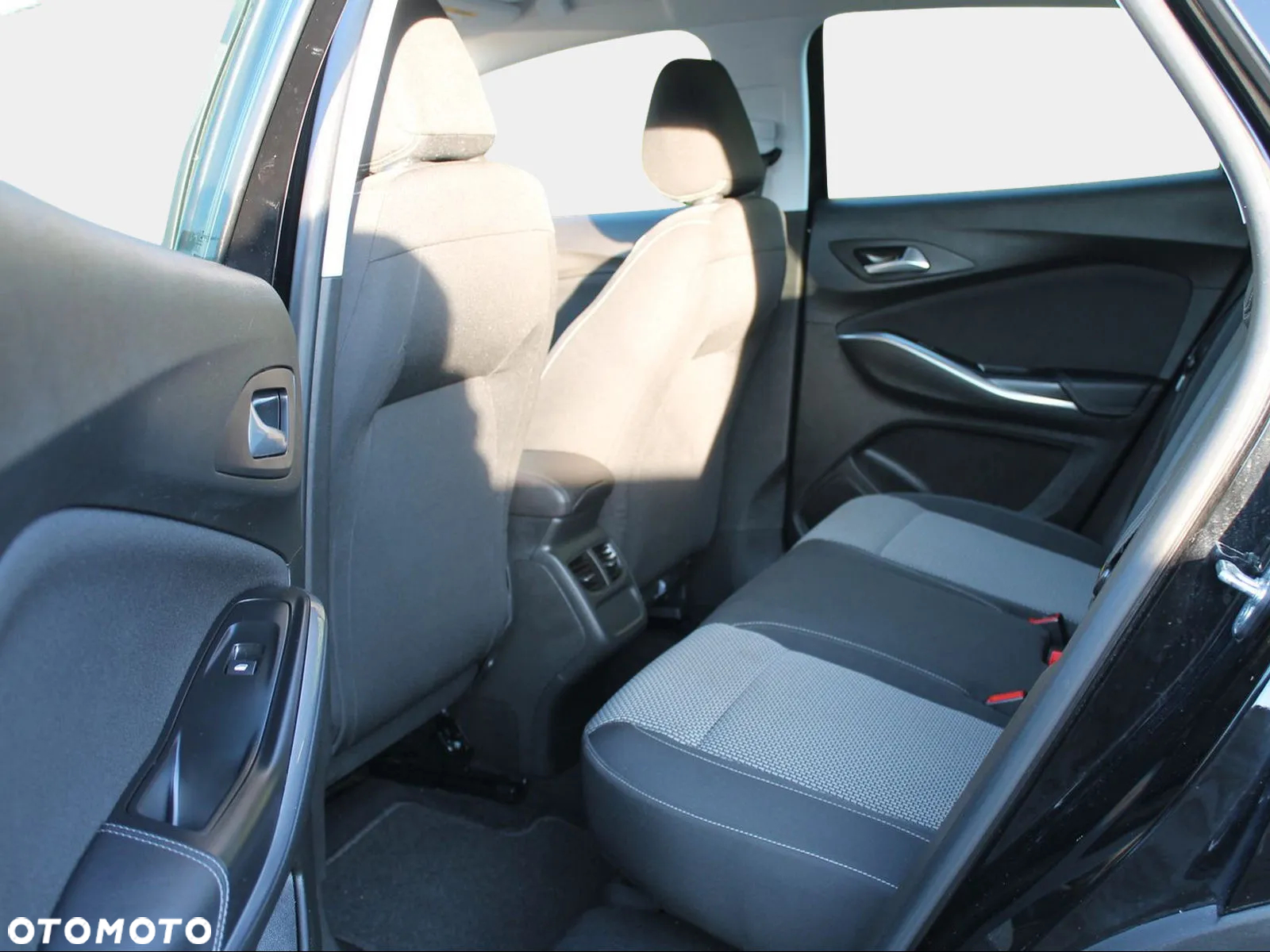 Opel Grandland X 1.6 D Start/Stop Business Edition - 6