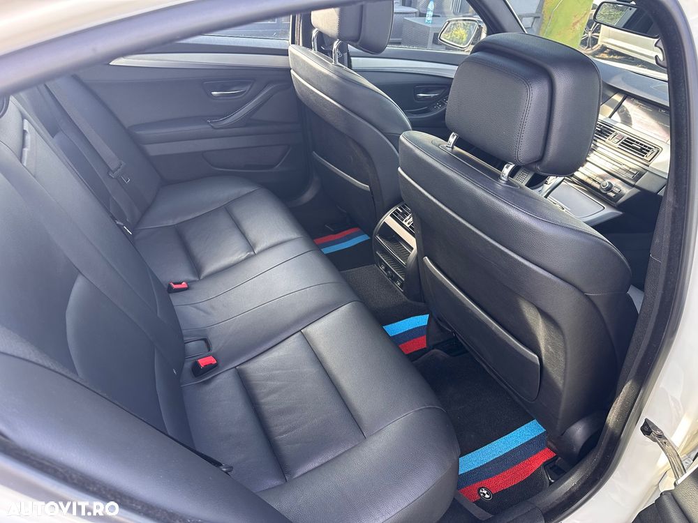 BMW Seria 5 520d xDrive Aut. Luxury Line - 14