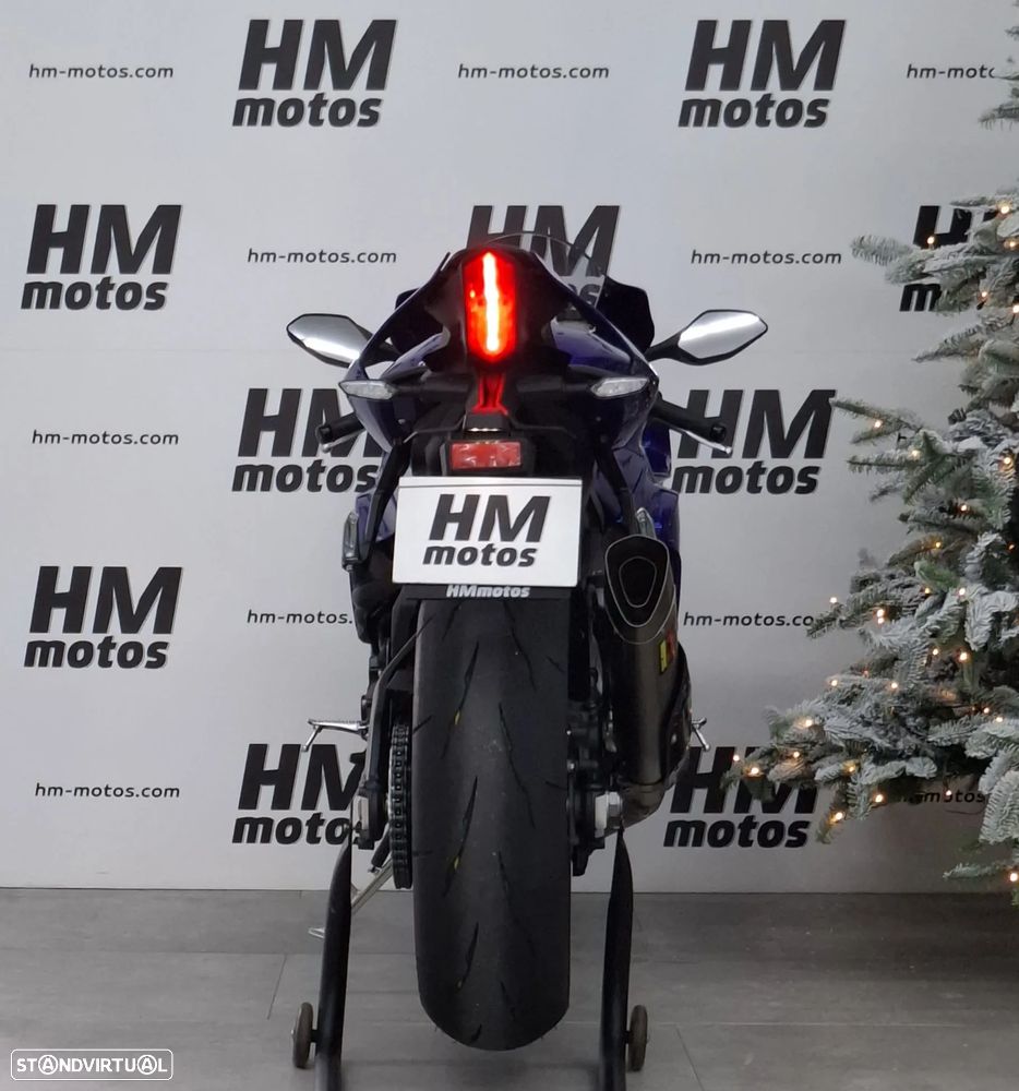 Yamaha YZF R1 - 6