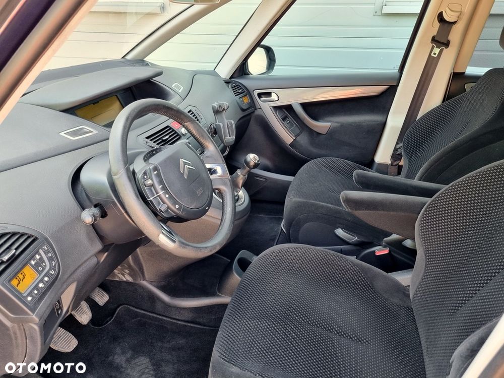 Citroën C4 Picasso 1.8 16V Style - 19