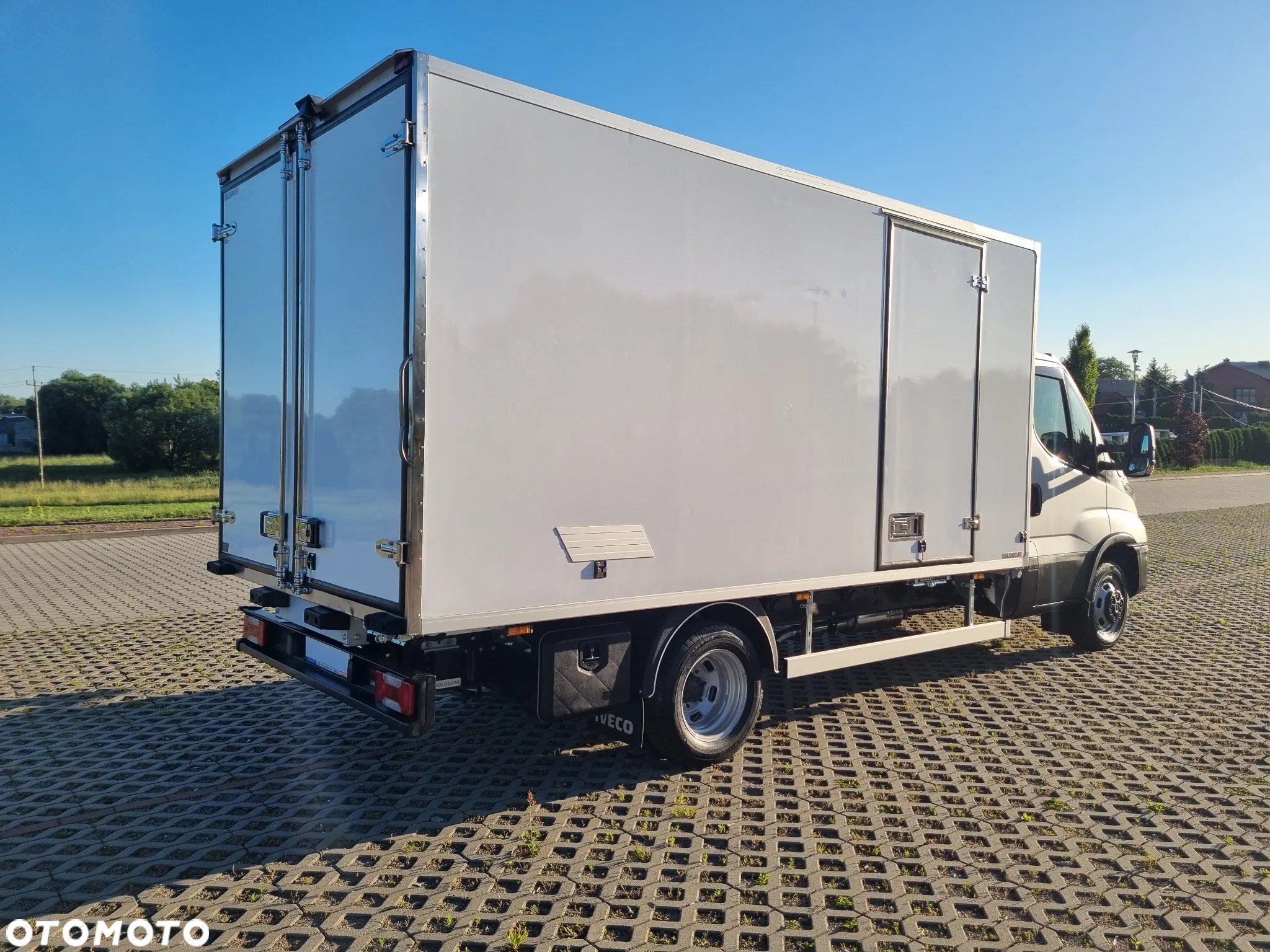 Iveco Daily 50-180 Hi-Matic Chłodnia 8-Palet -20/+20 Zasilanie Stacjonarne 230V Agregat ZANOTTI 350 / UNIKAT / - 5