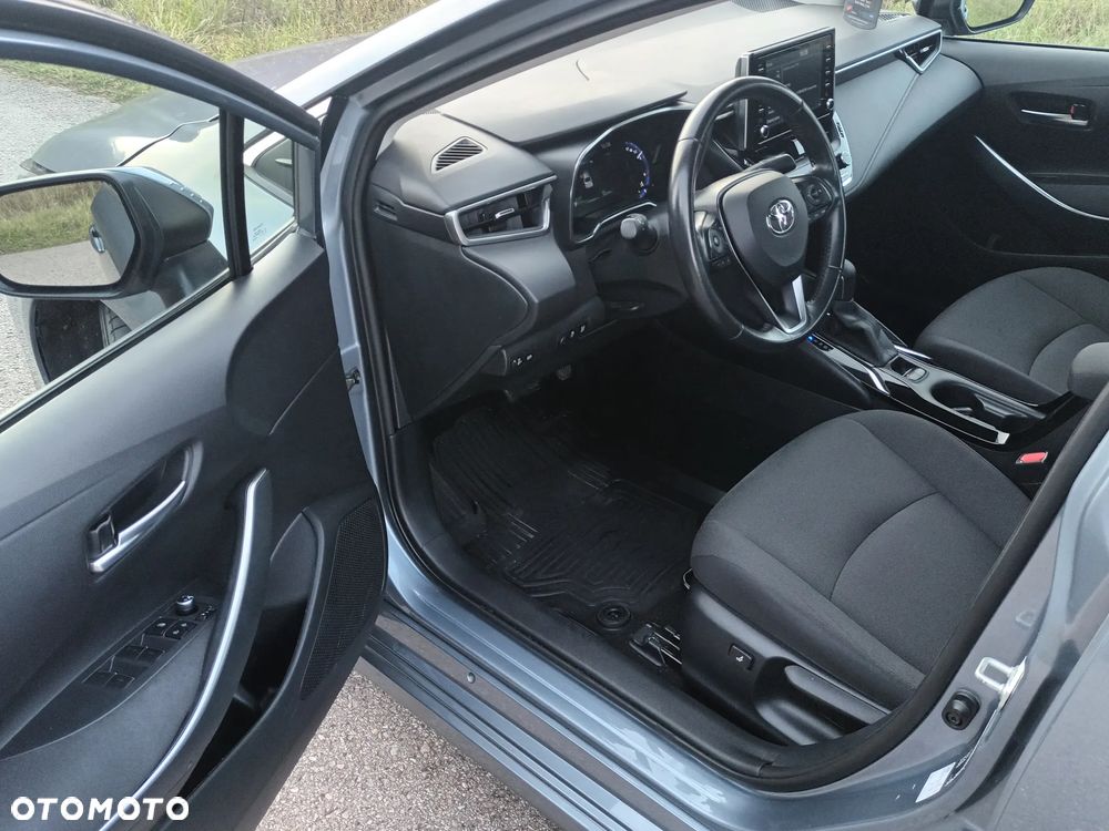 Toyota Corolla 1.8 Hybrid Comfort - 24