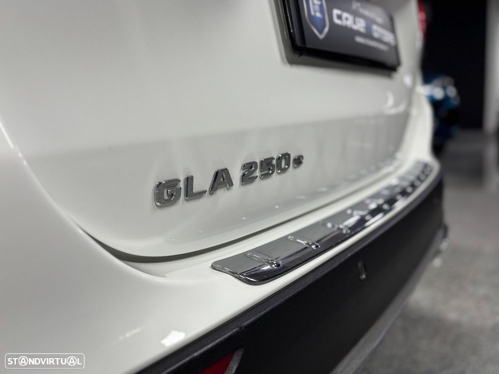 Mercedes-Benz GLA 250 e 8G-DCT Progressive Advanced - 26
