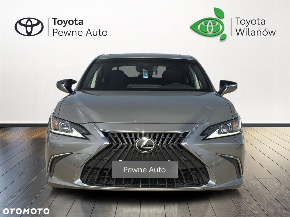 Lexus ES 300h Business Edition - 9