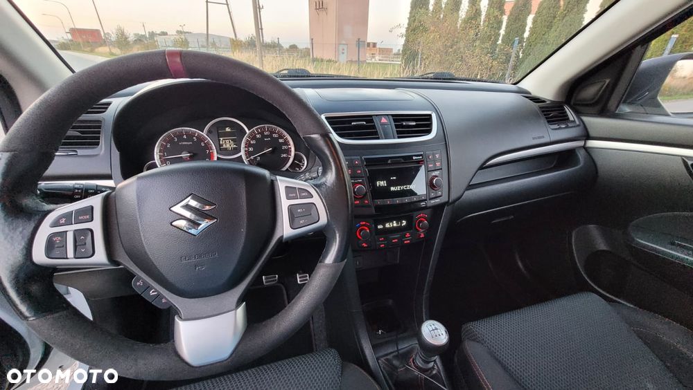 Suzuki Swift 1.6 Sport - 18