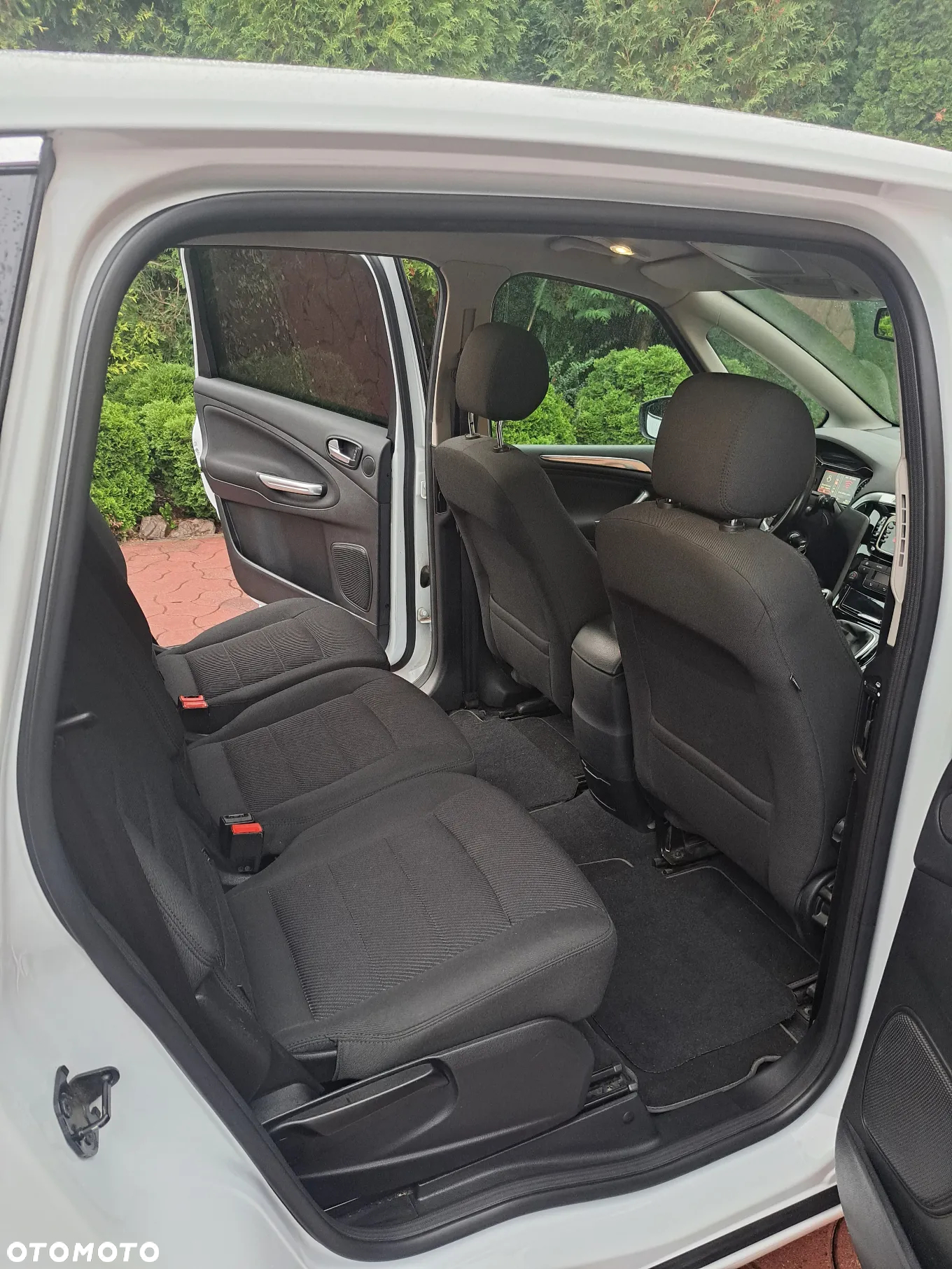 Ford S-Max - 8