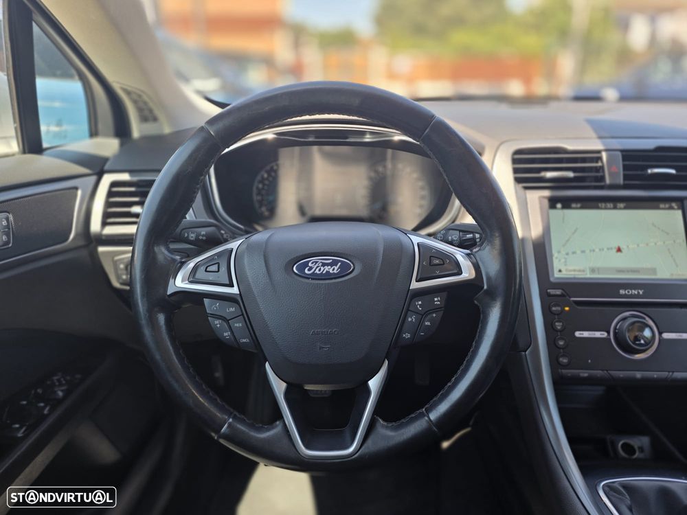 Ford Mondeo SW 1.5 TDCi Titanium - 11