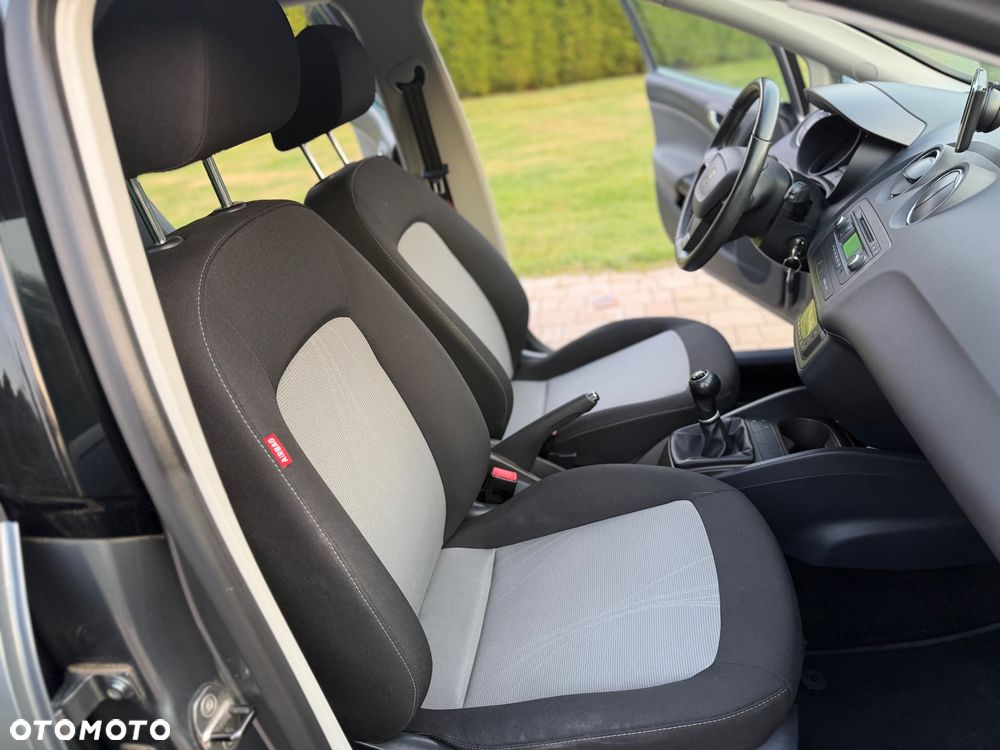 Seat Ibiza 1.4 16V Reference - 32