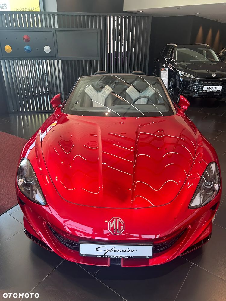 MG Cyberster 77kWh AWD Czarny Dach - 19
