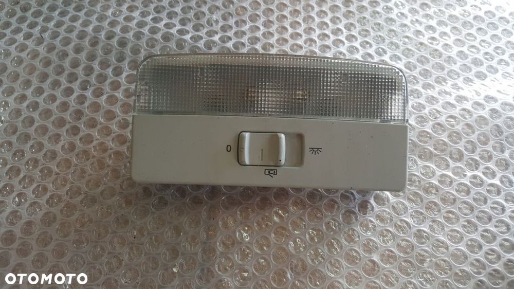 LAMPKA KABINY AUDI A3 8L LIFT 9L0947111D - 1