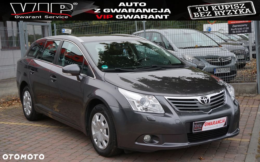 Toyota Avensis Combi 1.6 Comfort - 2