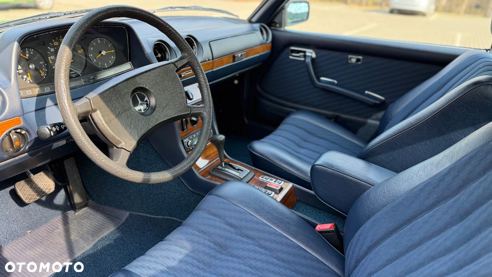 Mercedes-Benz W123 - 16