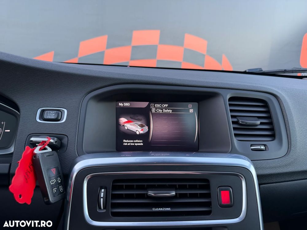 Volvo S60 D2 Linje Svart - 18