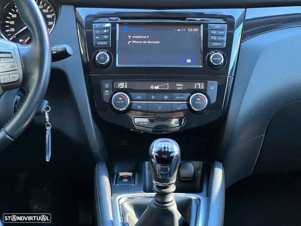 Nissan Qashqai 1.5 dCi N-Connecta - 10