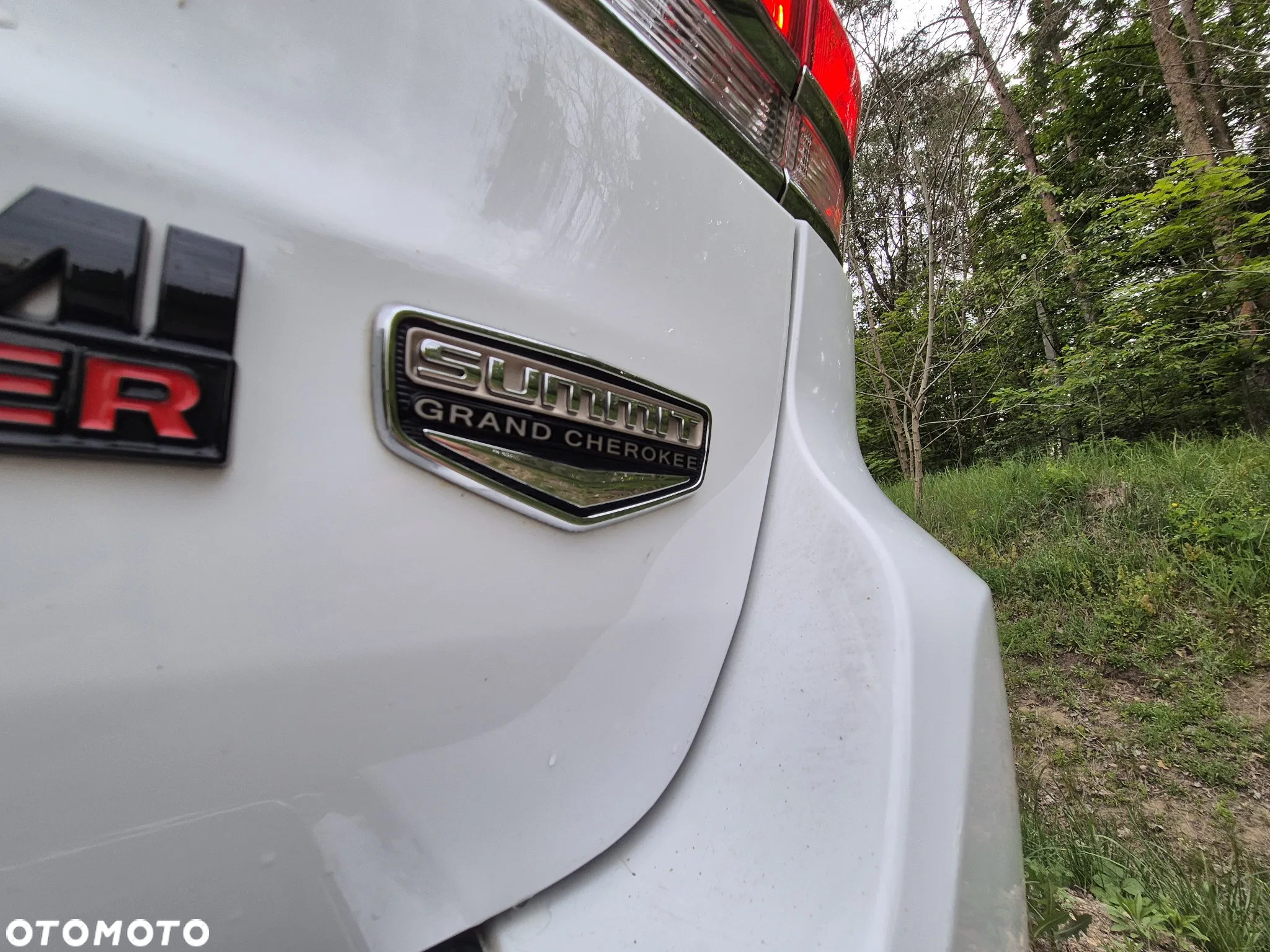 Jeep Grand Cherokee 5.7 V8 Overland Summit - 28