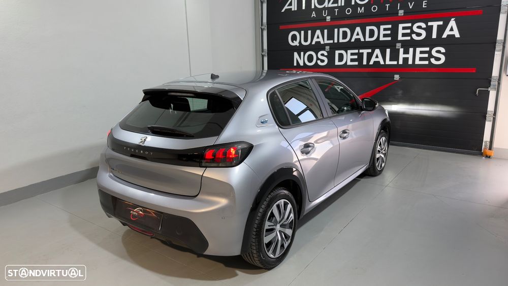 Peugeot e-208 E-Style - 9