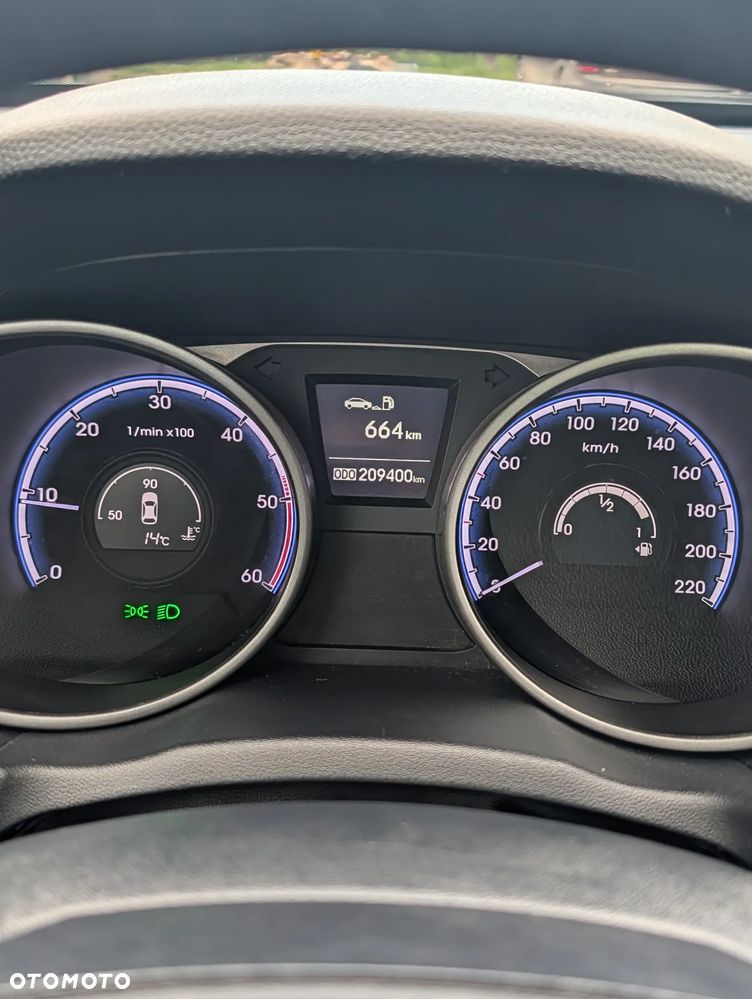 Hyundai ix35 - 12